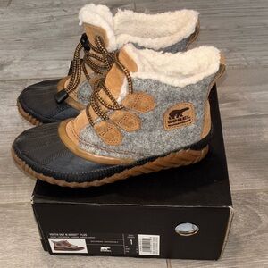 Sorel Youth Out N About Plus Boots